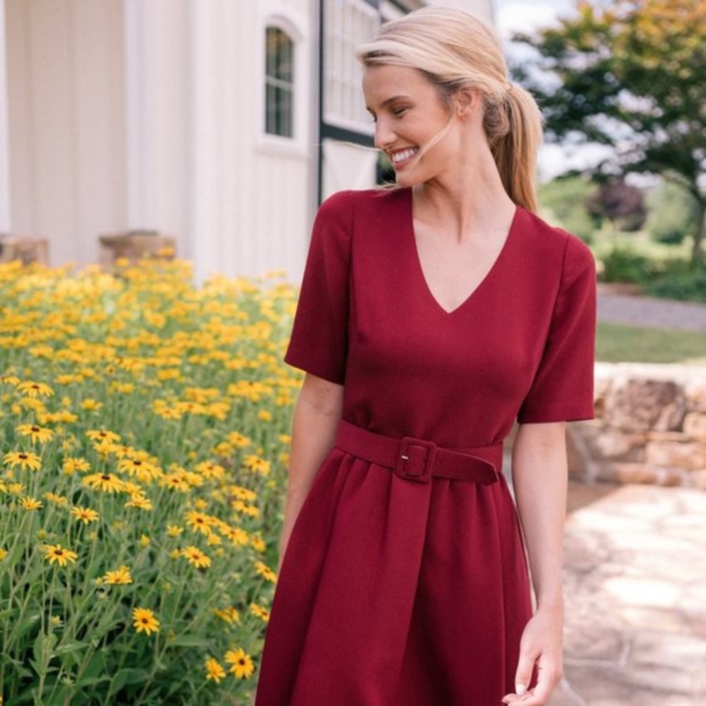 Elegant Burgundy Midi Dress